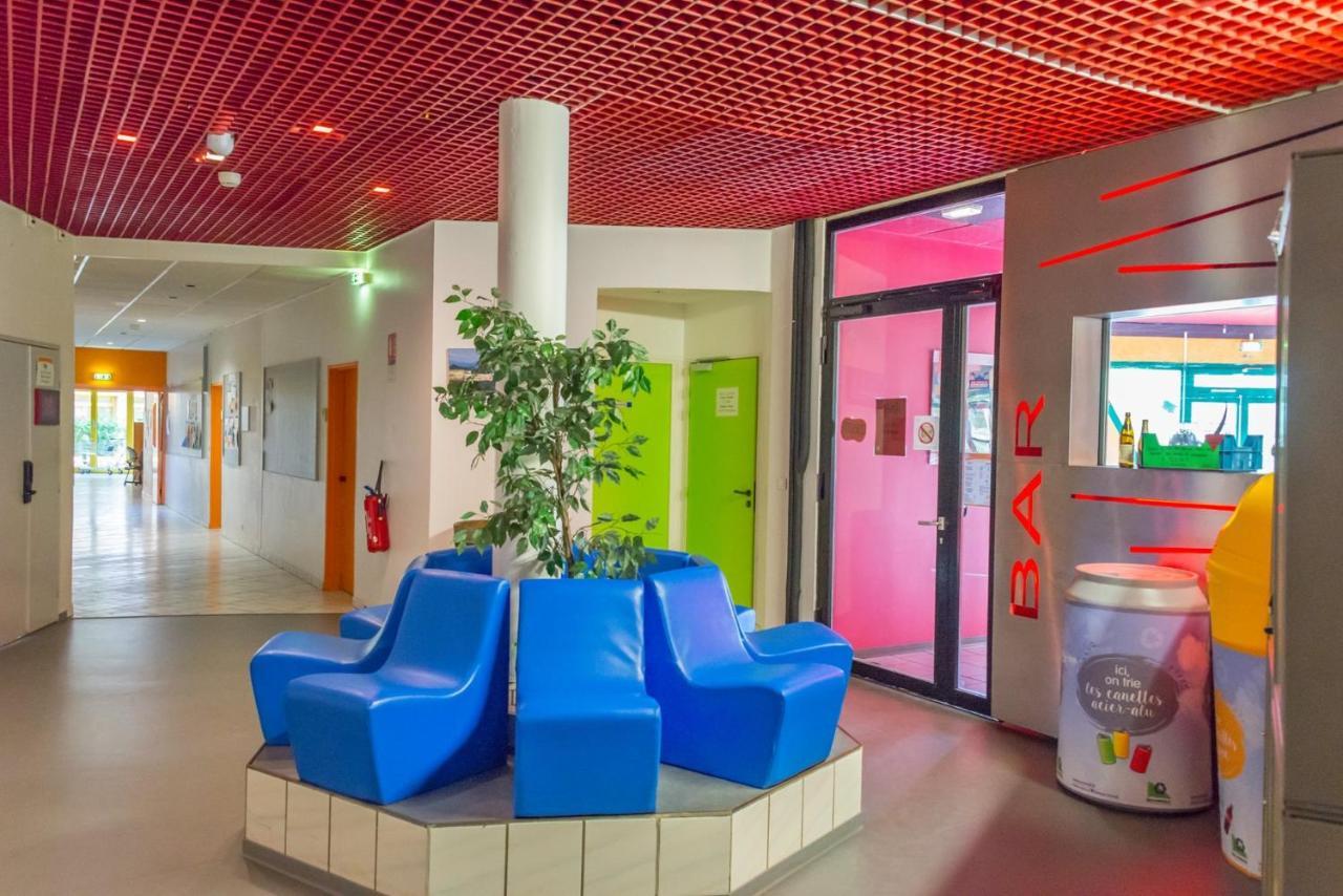 Auberge De Jeunesse Hi Strasbourg 2 Rives Eksteriør bilde