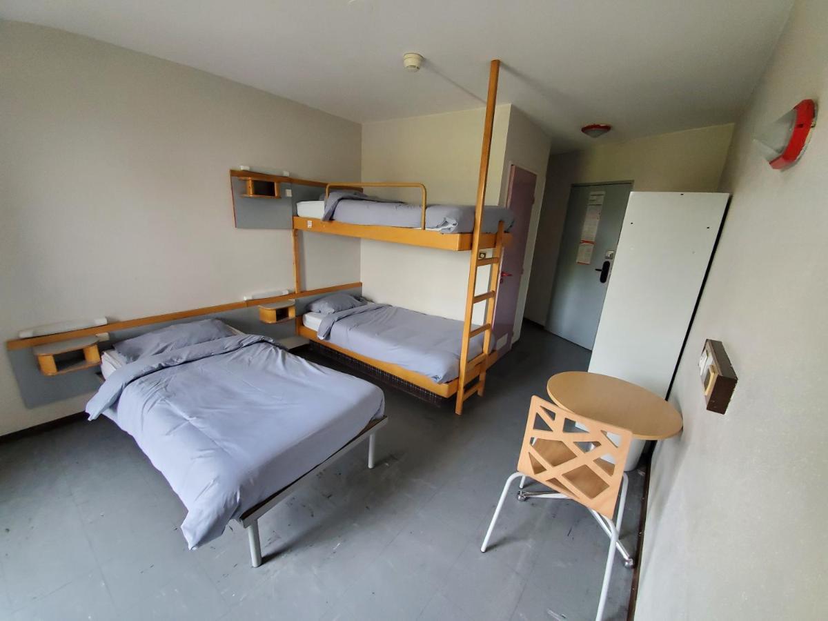 Auberge De Jeunesse Hi Strasbourg 2 Rives Eksteriør bilde