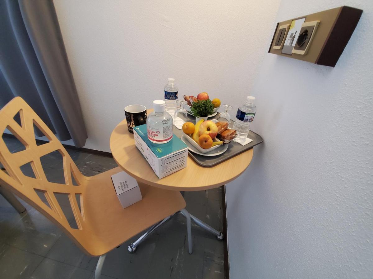 Auberge De Jeunesse Hi Strasbourg 2 Rives Eksteriør bilde