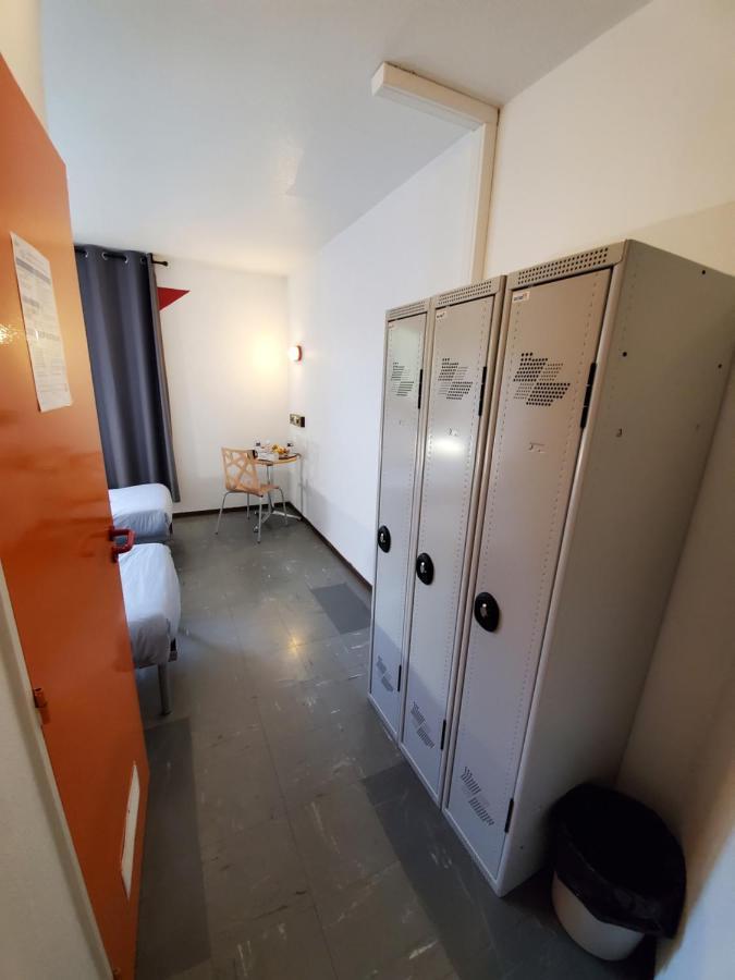 Auberge De Jeunesse Hi Strasbourg 2 Rives Eksteriør bilde