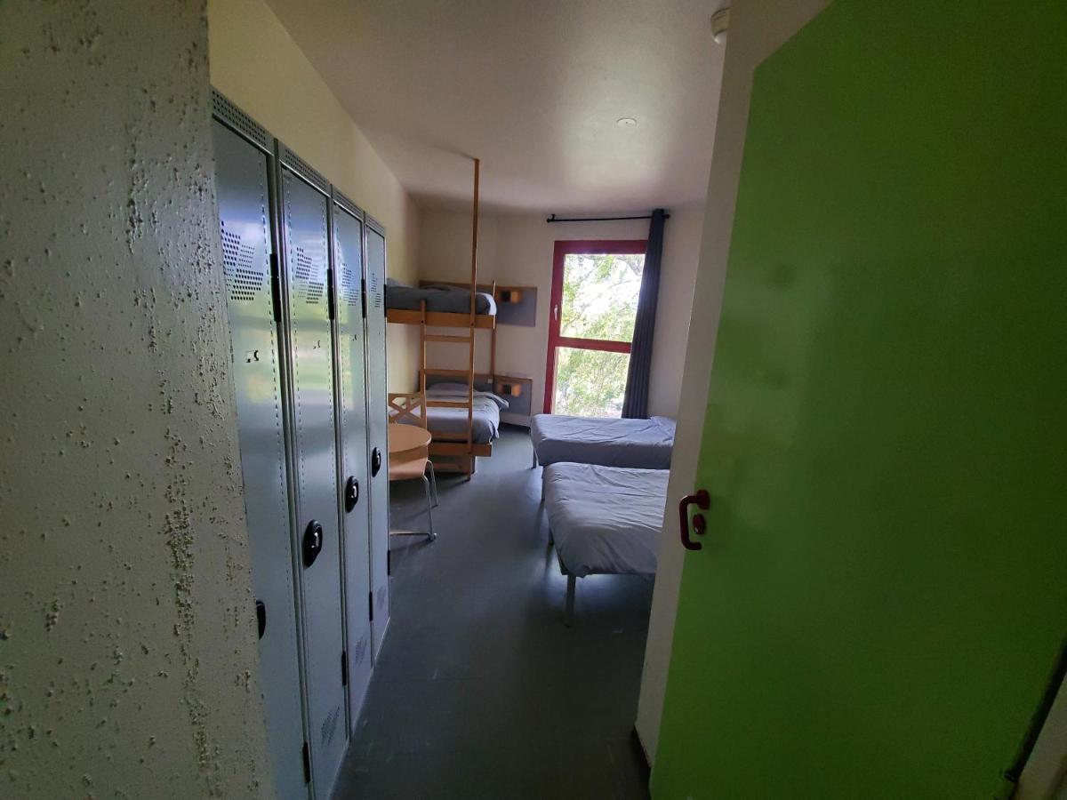 Auberge De Jeunesse Hi Strasbourg 2 Rives Eksteriør bilde